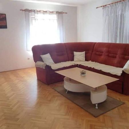 רובינייסקו סלו Apartment Eva מראה חיצוני תמונה